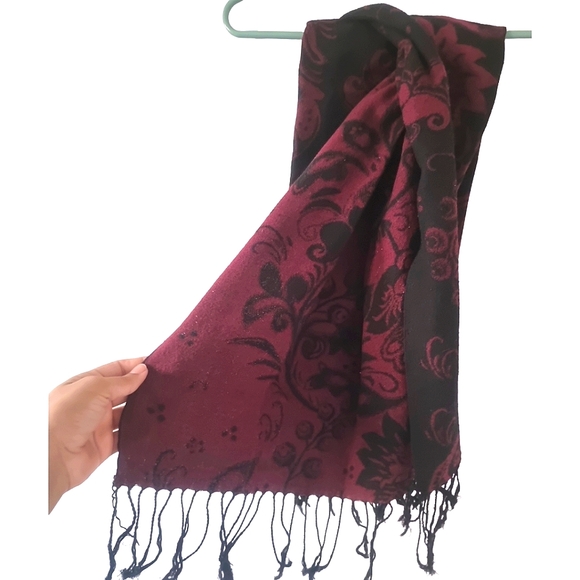 Woven warm winter Scarf - Picture 2 of 2
